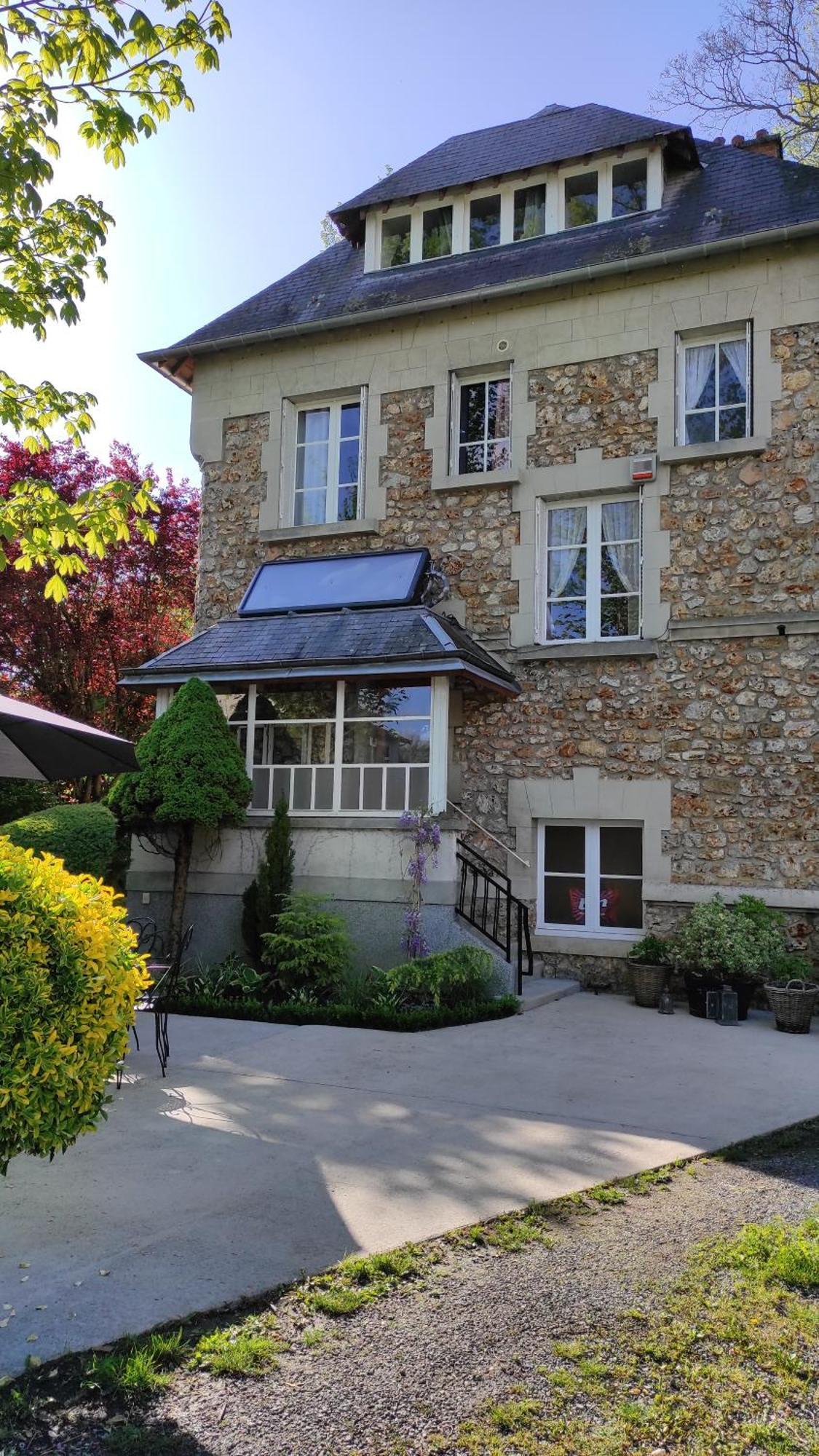 Pavillon C.R Panzió Isles-sur-Suippe Kültér fotó